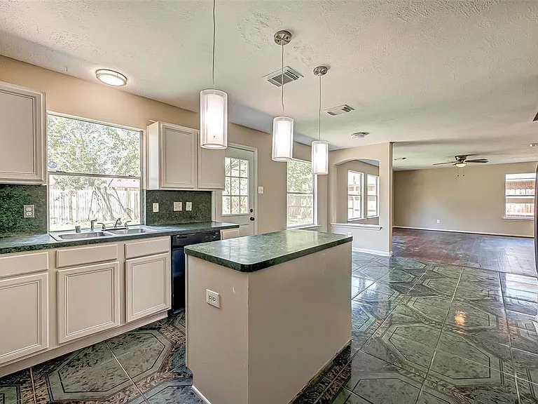 16510 Amy Ridge Rd — Photo 27