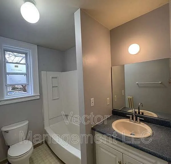 1476 Chapel St #304 — Photo 8