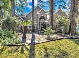 6 Old River Pl, The Woodlands, TX 77382