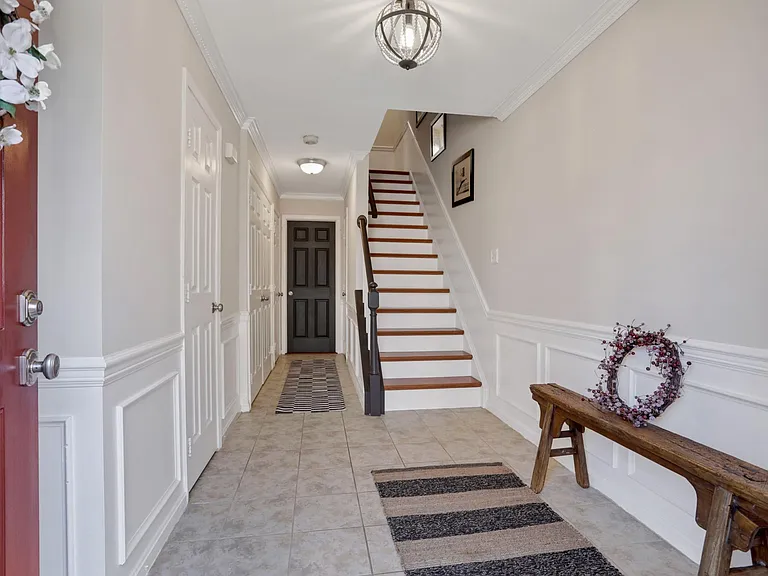 Foyer, front door entrance