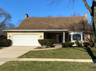 1333 Middleburg Rd, Naperville, IL 60540