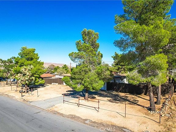 5th image of 7453 Condalia Ave