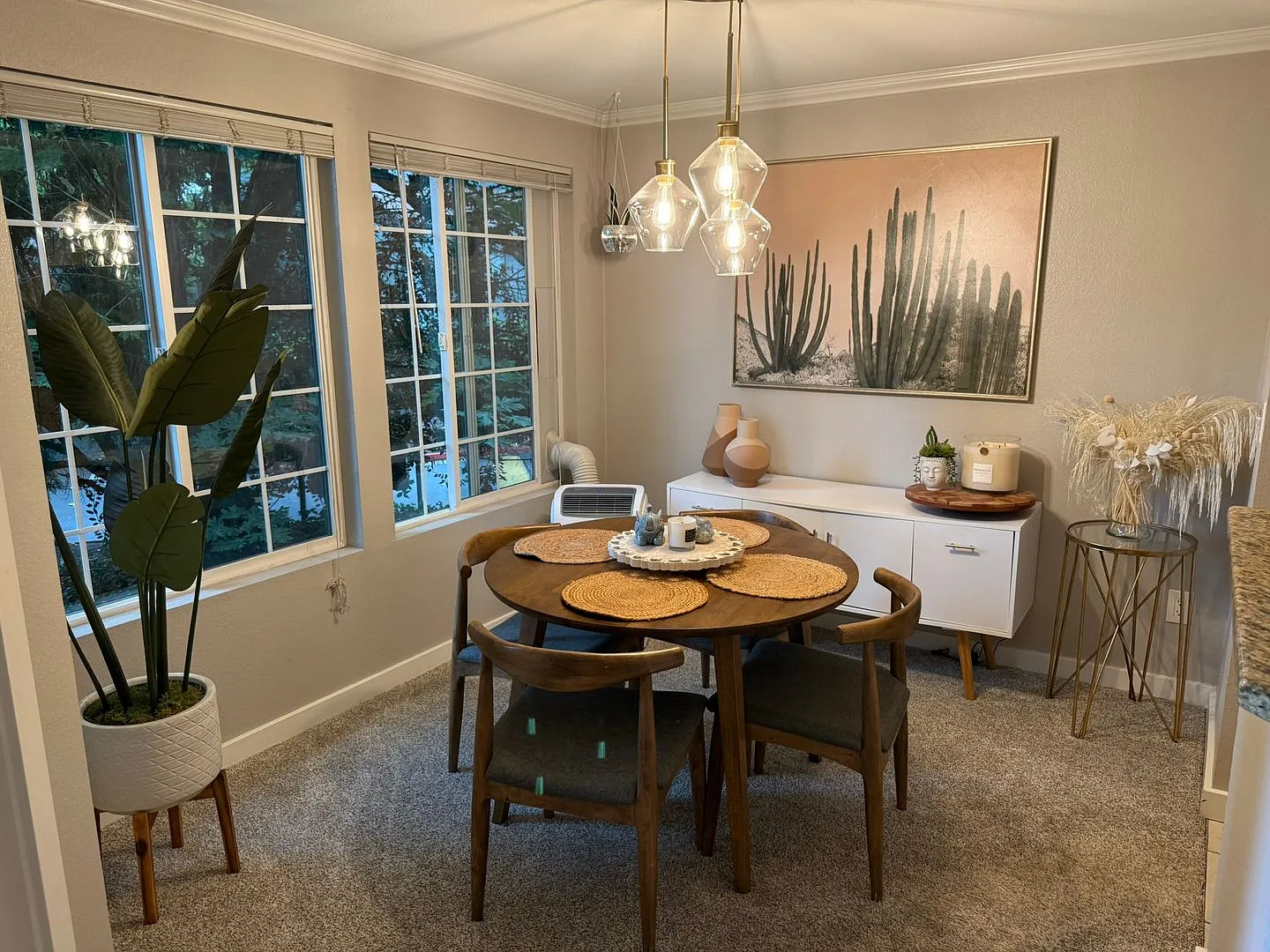 1Bd/1Ba Kirkland Condo — Photo 4