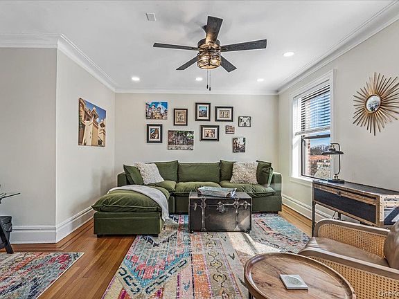 4th image of 37 Brompton Road #6D