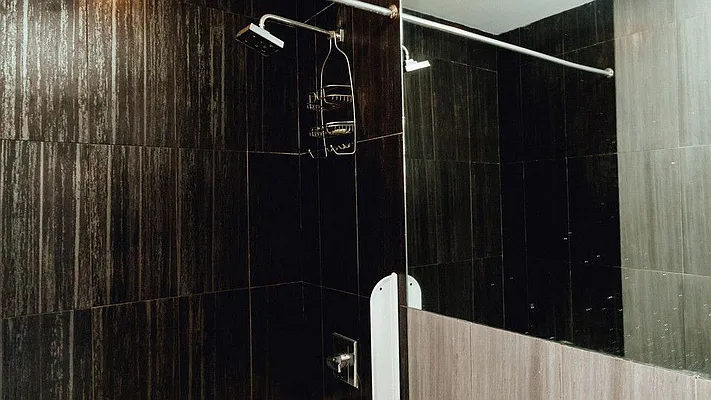 Rented by Nooklyn NYC LLC | media 49