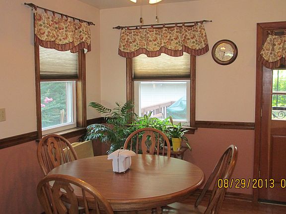 5th image of 7809 Daffodil Dr