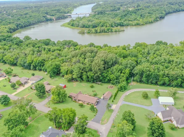 133 Young Dr, Smyrna, TN 37167