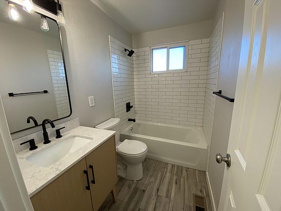 Main floor bath
