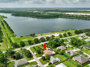 SW Crenshaw St, Pt Saint Lucie, FL 34953
