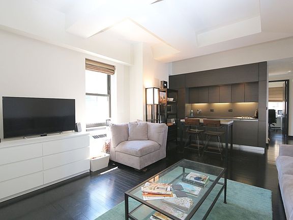 2nd image of 20 Pine St APT 2607