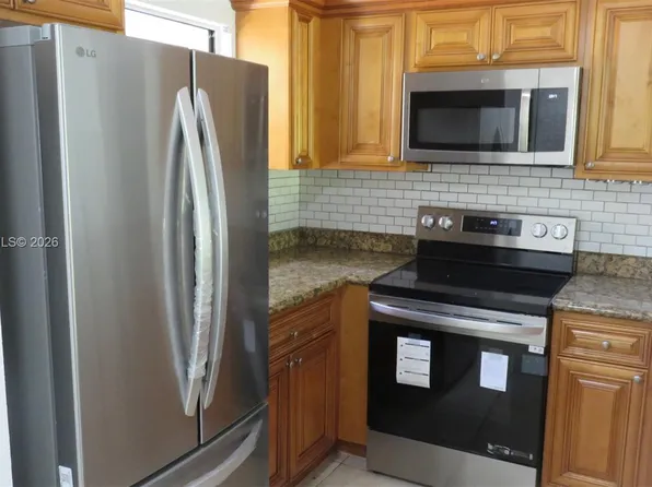 1661 Balfour Point Dr APT B, Royal Palm Beach, FL 33411