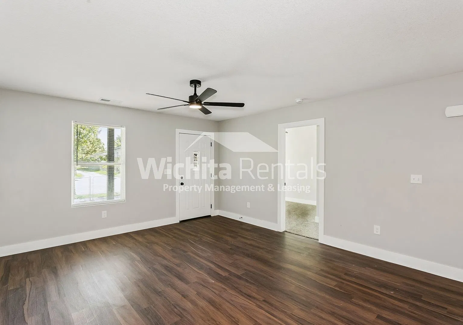 707 S Edwards Ave — Photo 3
