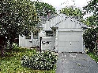 2nd image of 3834 Leybourn Ave