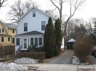 30 High Haith Rd, Arlington, MA 02476