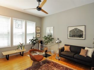 1232 W Nelson St, Chicago, IL