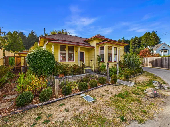 44 Beauchamp Rd, Eureka, CA 95503