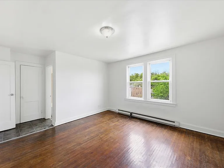 3970 Vine St #7 — Photo 10