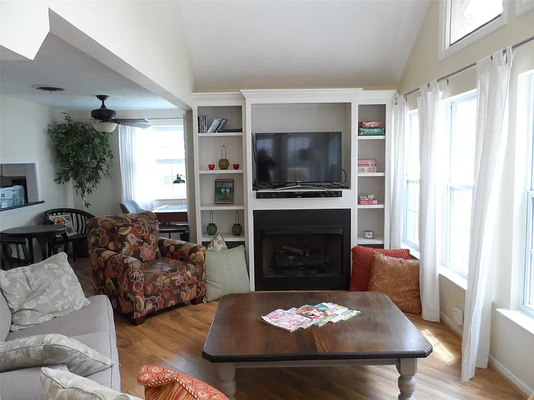 13545 Northshore Loop — Photo 19