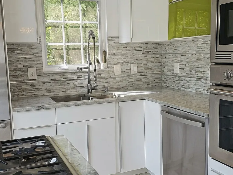 10 Russell Ct — Photo 10