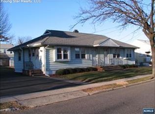 43 Grant St, East Rutherford, NJ 07073