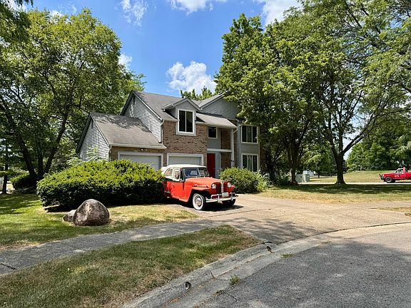 2nd image of 615 Parkfair Pl