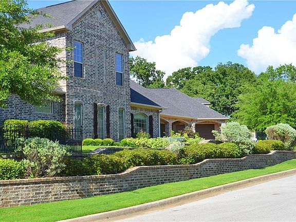 4th image of 104 Timber Creek Ct
