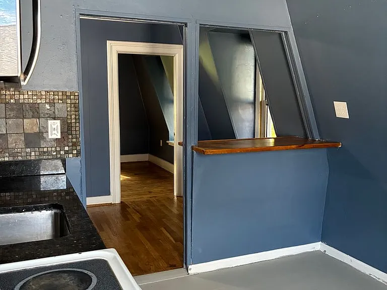 17 Pearl St #1-3 — Photo 3