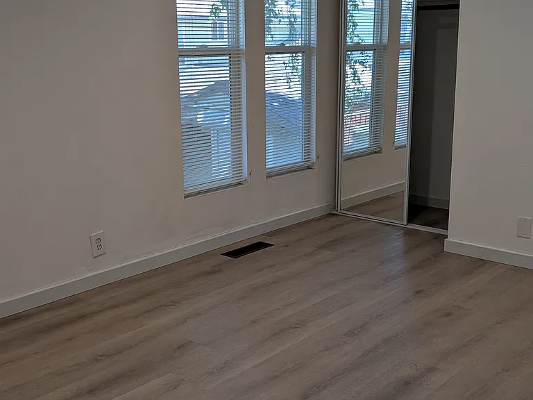 5622 Chestnut Cmn — Photo 7
