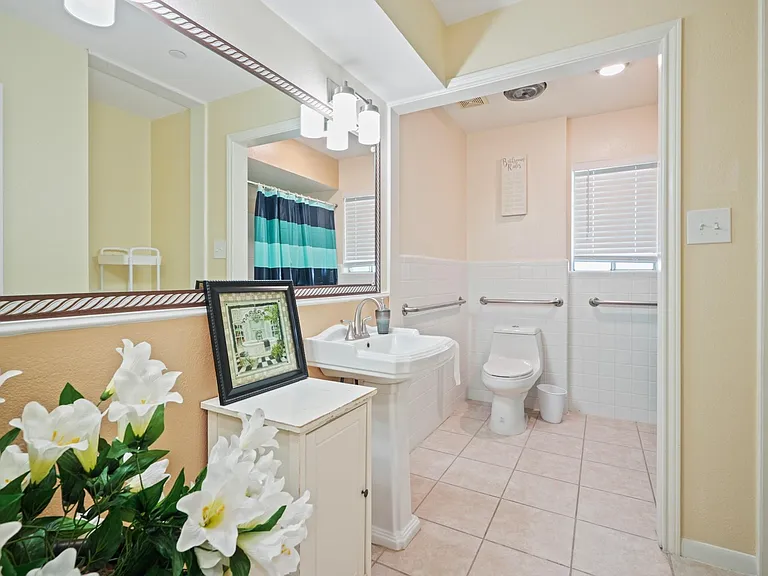 1218 S Johnson St — Photo 23