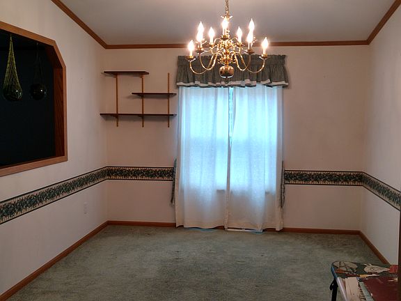 3rd image of 2053 Aspen Ln S