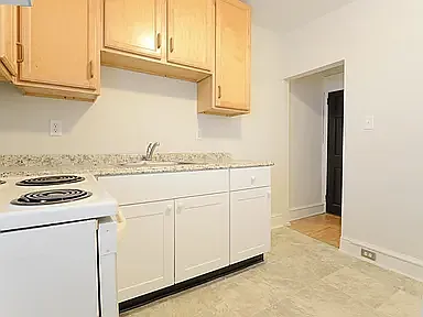 110 S Union St #2 — Photo 8