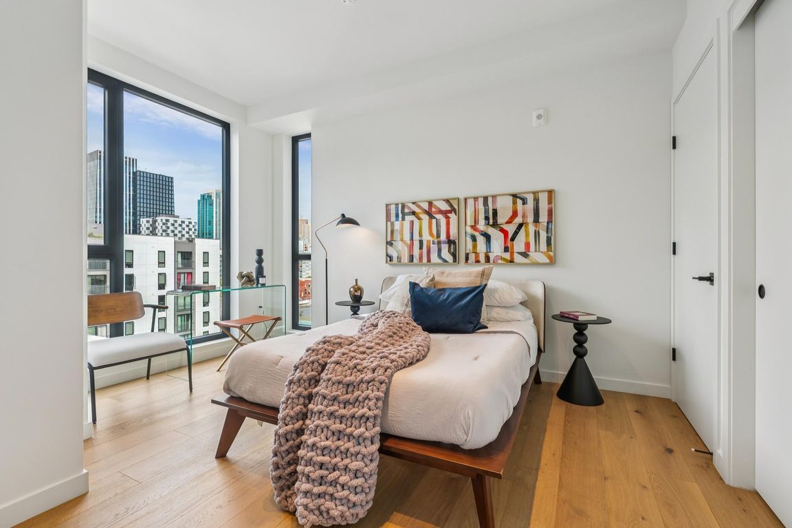 next background image