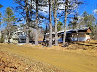 10 Merchant Rd, Weld, ME 04285