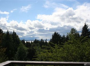 7118 Fiske Rd, Clinton, WA 98236