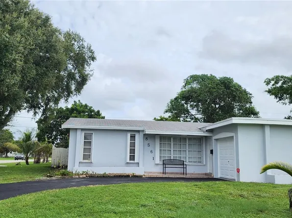 8561 Sheraton Dr, Hollywood, FL 33025
