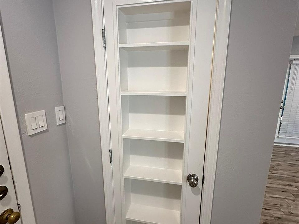 1st image of 2744 Briarhurst Dr #35