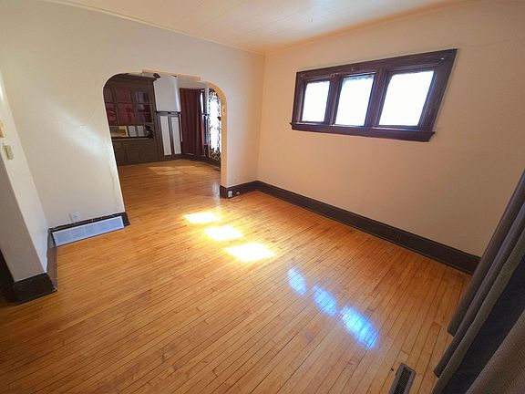 5th image of 2914-2916 N Richards St
