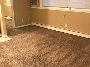 177 16th Ave SW APT 4, Cedar Rapids, IA 52404