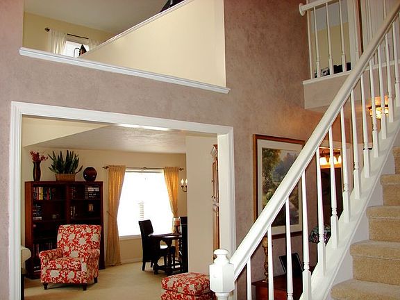 2nd image of 10154 Glen Eagle Ln