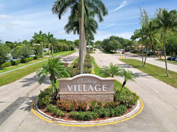 210 E Wellington E, West Palm Beach, FL 33417