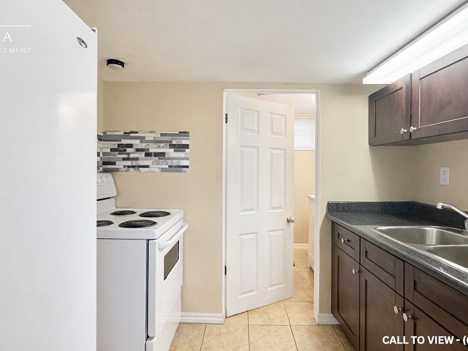 1st image of 112 Clarence St #2