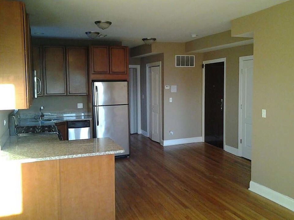 2nd image of 3729 N Elston Ave