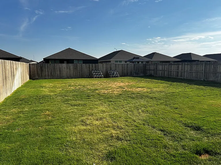 7611 Orange Blossom Rd — Photo 2