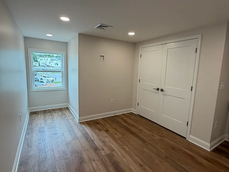 111 S Blakely St #1 — Photo 10