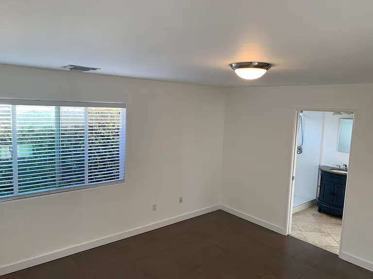4635 Lindblade Dr #B — Photo 12