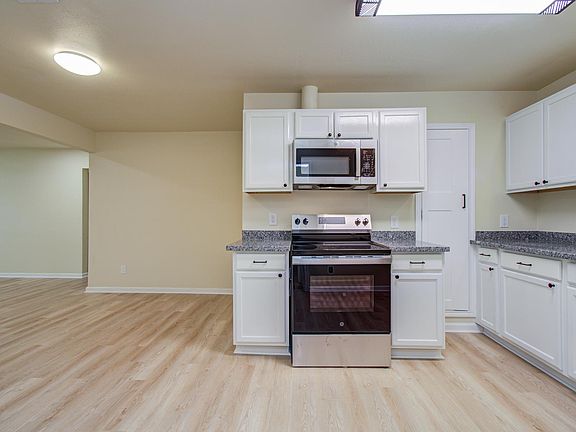3rd image of 6510 Cherrydale Dr