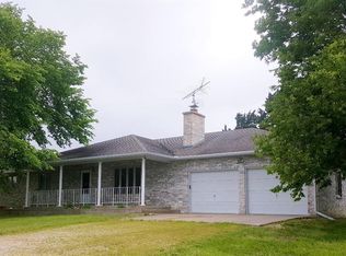 719 12th Rd SW, Burlington, KS 66839