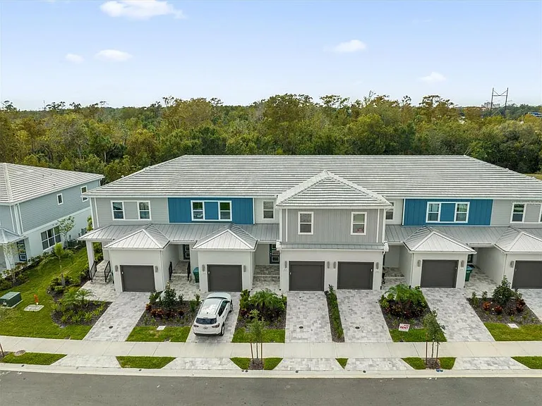 7838 Spectrum Dr — Photo 26