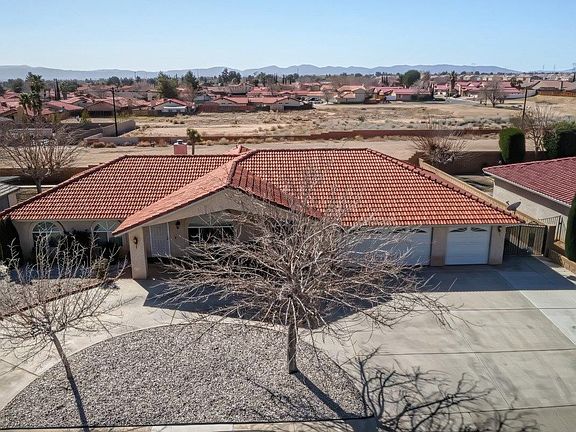 5th image of 14379 Mauna Loa St