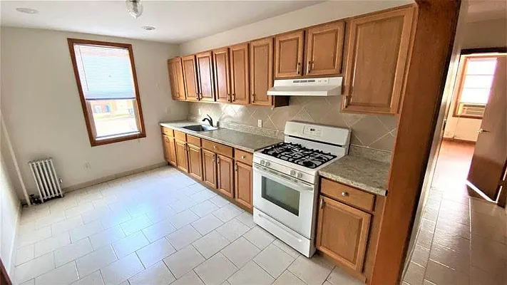 Rented by Bond New York | media 20